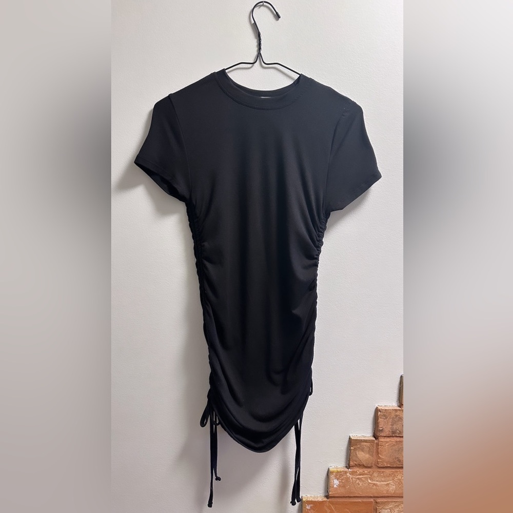 Black Bodycon Tshirt Dress, Size S. 🖤